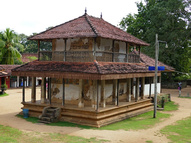 Dambadeniya Ruins